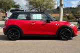 Used 2021 MINI Cooper 2-Door Hardtop image 3