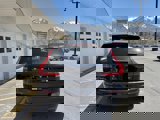 Used 2018 Volvo XC60 T5 Momentum w/ Convenience Package image 6