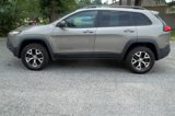 Used 2016 Jeep Cherokee Trailhawk image 2