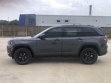 New 2025 Jeep Grand Cherokee Altitude image 4