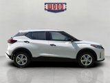 New 2025 Nissan Kicks Play S image 2