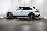 Certified 2025 Porsche Macan image 2