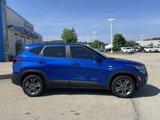 Used 2023 Kia Seltos LX image 2