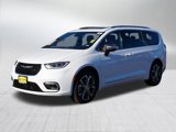 New 2025 Chrysler Pacifica Pinnacle w/ Trailer Tow Group image 3