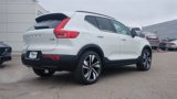 New 2025 Volvo XC40 B5 Ultra w/ Climate Package image 3