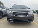 Used 2016 Chrysler Town & Country Touring w/ Driver Convenience Group image 2