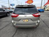 Used 2016 Toyota Sienna XLE Premium image 6