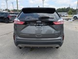 Used 2022 Ford Edge Titanium image 4