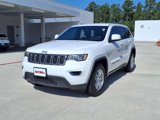Used 2020 Jeep Grand Cherokee Laredo image 2