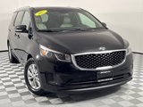 Used 2017 Kia Sedona LX w/ LX Essentials Premium Package image 2