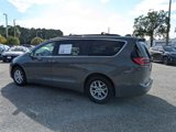 Used 2022 Chrysler Pacifica Touring-L image 5