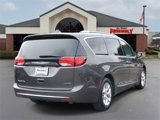 Used 2020 Chrysler Pacifica Limited image 4
