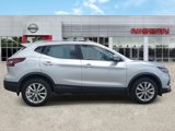 Certified 2022 Nissan Rogue Sport SV image 3