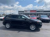 Used 2017 Jeep Cherokee Latitude w/ Cold Weather Group image 2