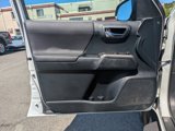 Used 2018 Toyota Tacoma TRD Sport image 6