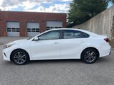 Certified 2022 Kia Forte LXS image 2