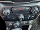 Used 2019 Jeep Renegade Latitude w/ Cold Weather Group image 4