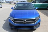 Used 2024 Volkswagen Jetta SE w/ Panoramic Sunroof Package image 2