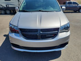 Used 2016 Dodge Grand Caravan SE image 3