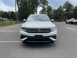 Used 2024 Volkswagen Tiguan SE image 3