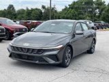 New 2025 Hyundai Elantra SEL image 3