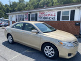 Used 2010 Toyota Camry LE image 3