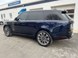 Used 2023 Land Rover Range Rover SE image 2