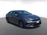 Used 2023 Kia Forte LXS image 3