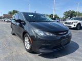 Used 2021 Chrysler Voyager LX image 4