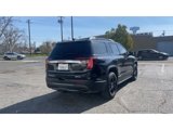 Used 2022 GMC Acadia AT4 w/ Technology Package image 2