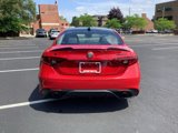 Certified 2023 Alfa Romeo Giulia Estrema image 4