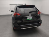Used 2017 Nissan Rogue SV image 6