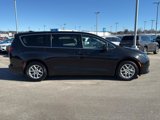 Used 2023 Chrysler Voyager LX image 3