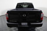 Used 2019 Nissan Titan SV image 6