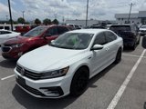 Used 2017 Volkswagen Passat 1.8T R-Line image 2