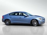 Used 2017 Volvo S60 T5 Inscription Platinum image 3