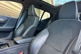 Used 2021 Volvo XC40 T5 R-Design image 6