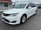 Used 2017 Chrysler Pacifica Touring-L image 3