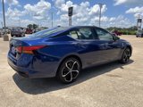 Used 2023 Nissan Altima 2.5 SR image 3