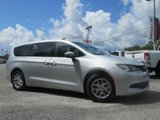 Used 2023 Chrysler Voyager LX image 2