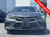 Used 2023 Toyota Camry SE image 3
