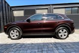 Used 2022 Porsche Cayenne image 2