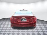 Used 2018 Chevrolet Malibu LT image 4