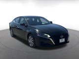 Used 2023 Nissan Altima 2.5 S image 3