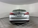 Used 2017 Ford Fusion SE image 4