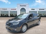 Used 2023 Chrysler Pacifica Touring-L image 2