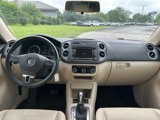 Used 2012 Volkswagen Tiguan SE image 4