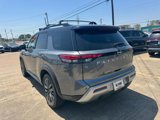 Used 2022 Nissan Pathfinder SL w/ SL Premium Package image 3