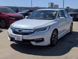 Used 2017 Honda Accord Touring image 3