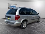 Used 2003 Chrysler Voyager LX image 6
